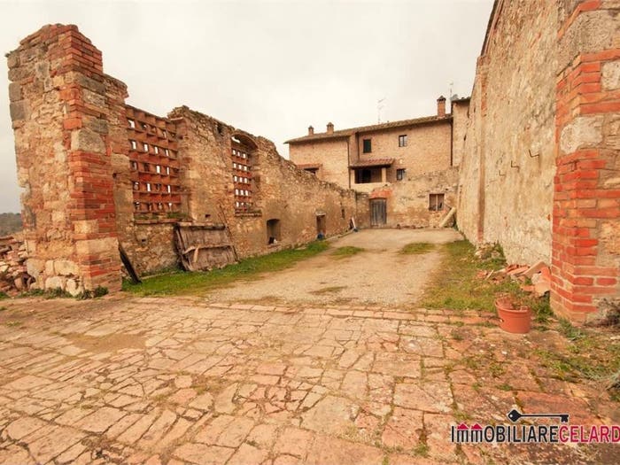 Appartamento quadrilocale in vendita in Gracciano Selvamaggio Belvedere, Colle di Val d'Elsa