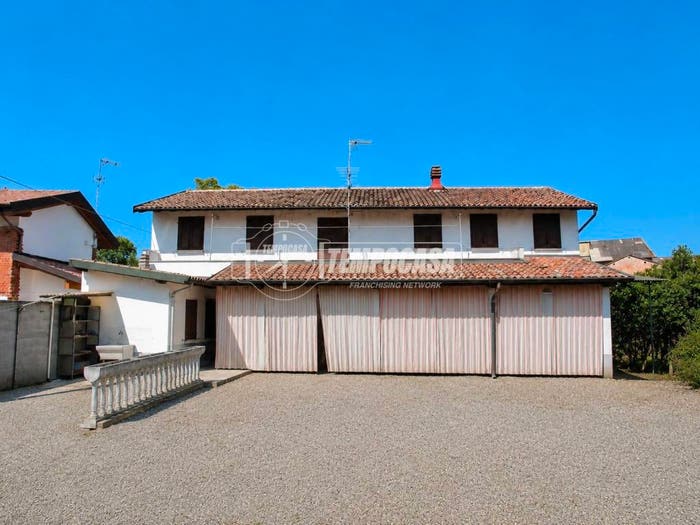Casa quadrilocale in vendita in Via Gallarati, Centro, Tornaco