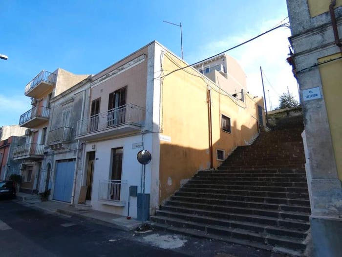 Casa quadrilocale in vendita in Via Solferino, Canicattini Bagni