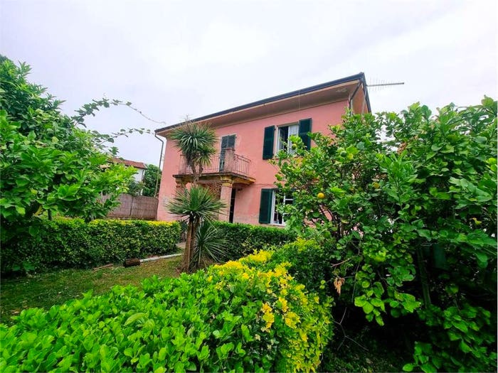 Casa con 6 locali in vendita in Bocca Di Magra, Ameglia