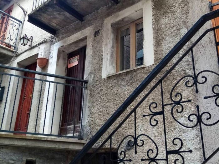 Casa bilocale in vendita in Via Aringo, Centro, Collalto Sabino