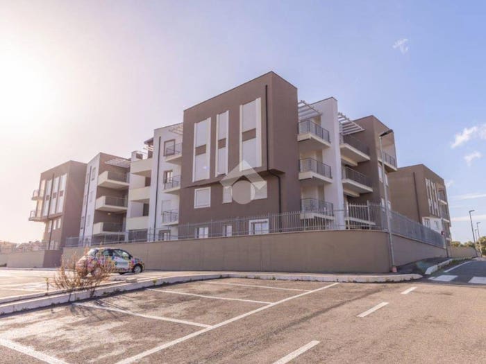 Appartamento trilocale in vendita in Via casal bianco, Collefiorito, Guidonia Montecelio