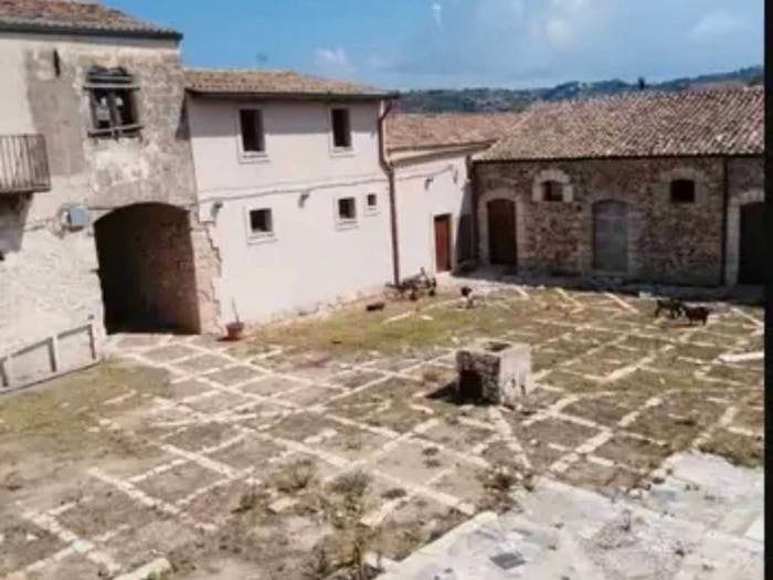 Casa quadrilocale in vendita in Via Coriolano, Calatafimi, CalatafimiSegesta