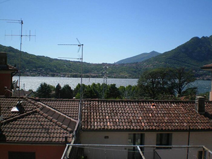 Casa con 6 locali in vendita in Vercurago