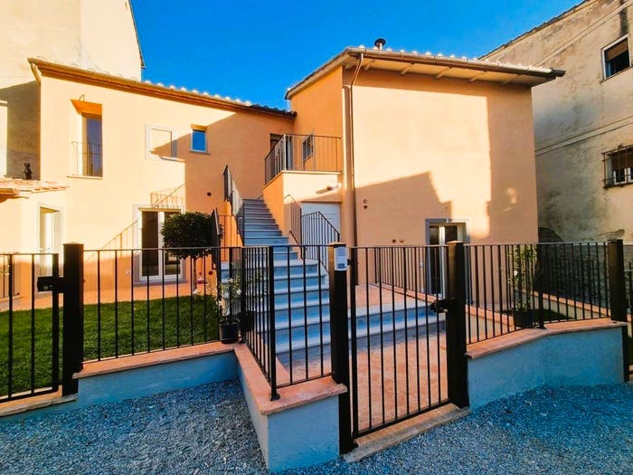 Casa trilocale in vendita in Via Italo Scotoni, Camucia Monsigliolo, Cortona