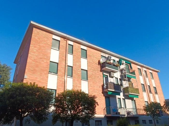 Appartamento con 5 locali in vendita in Via Castel Bolognese, Corticella, Bologna