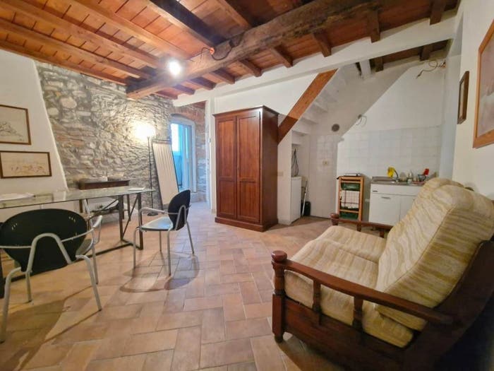 Appartamento monolocale in vendita in Via Carriona, Centro, Carrara