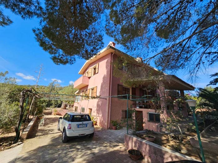Casa con 6 locali in vendita in Avidi, Iscra E Voes, Siniscola