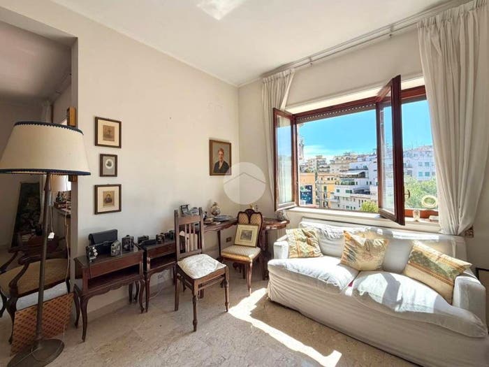 Appartamento con 6 locali in vendita in Via Michelangelo Schipa, Mergellina Piedigrotta, Napoli