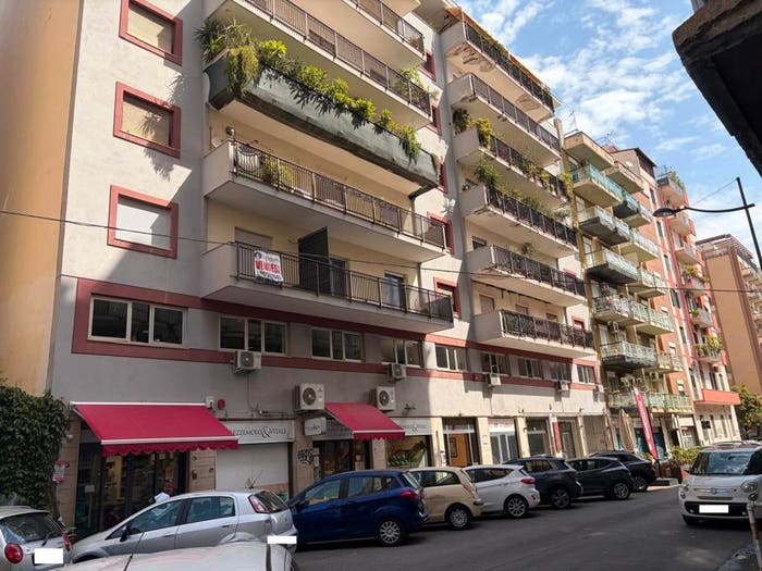 Appartamento con 5 locali in vendita in Via Gioacchino di Marzo, Notarbartolo Sciuti, Palermo