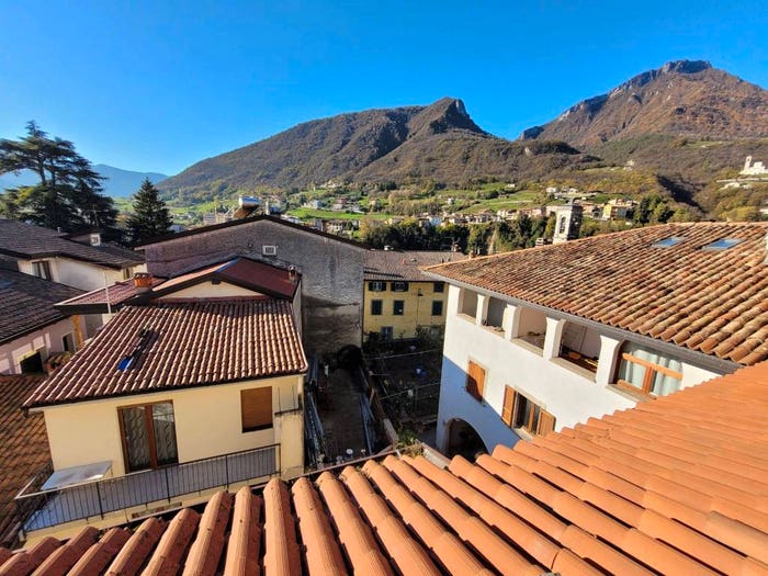 Appartamento trilocale in vendita in Lovere