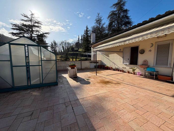 Casa con 6 locali in vendita in Piazza Niccolò Acciaioli, Galluzzo, Firenze