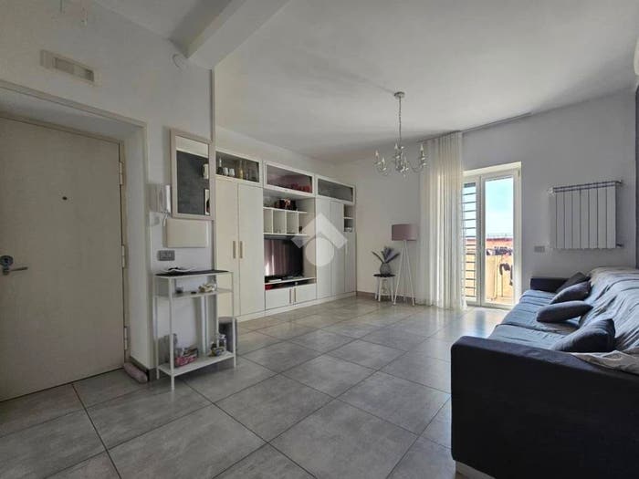 Appartamento quadrilocale in vendita in Via Boezio, Bagnoli, Napoli