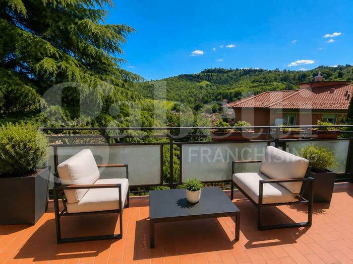 Appartamento con 6 locali in vendita in Via Paolo Dore, Colli Saragozza, Bologna