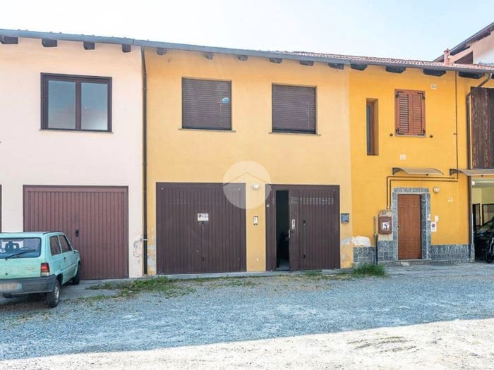 Casa bilocale in vendita in Via Stura, Villanova Canavese