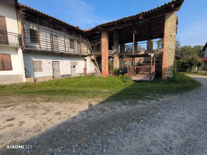 Casa con 6 locali in vendita in Borgata Piana, Barbania
