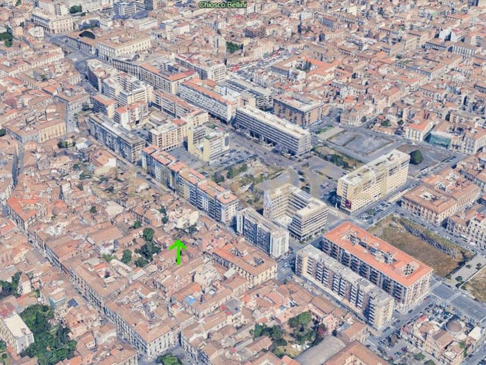 Appartamento trilocale in vendita in Via Pistone, Centro Storico, Catania