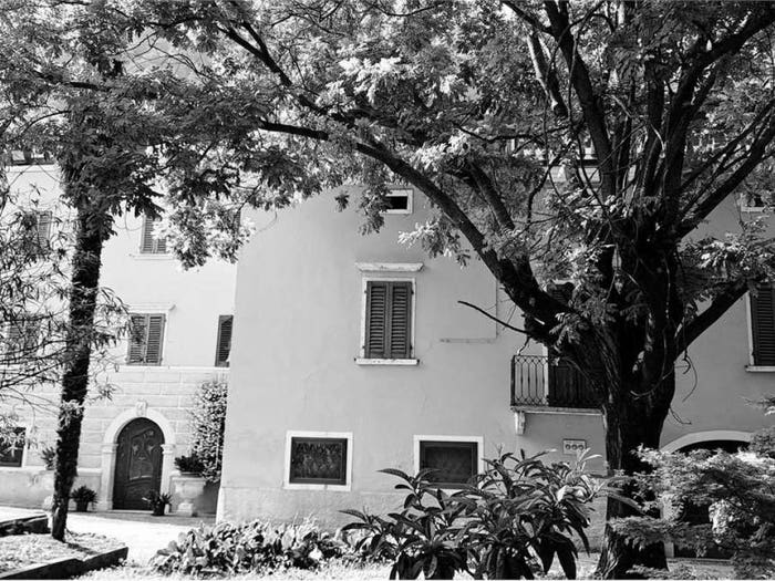 Casa con 6 locali in vendita in Centro, Avio