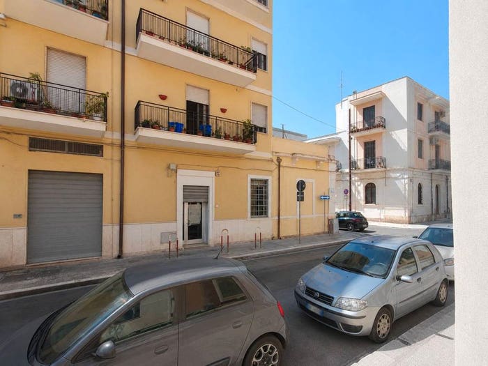 Appartamento trilocale in vendita in Via Papa Giovanni XXIII, Centro Storico, Brindisi