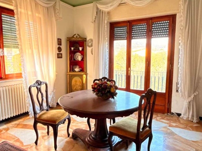Casa con 5 locali in vendita in Via di Moriano, La Maulina Morianese, Lucca