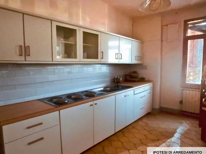 Appartamento trilocale in vendita in ADRIA Via Filippo Turatti, Centro, Adria