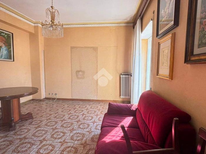 Appartamento quadrilocale in vendita in Via Carnello, Centro, Isola del Liri