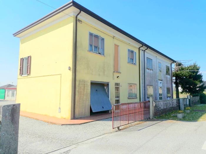 Casa quadrilocale in vendita in Via Ludovico Ariosto, Migliarino, Fiscaglia