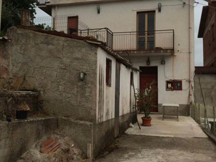 Appartamento trilocale in vendita in Contrada Salarona, Sant'Agata di Militello