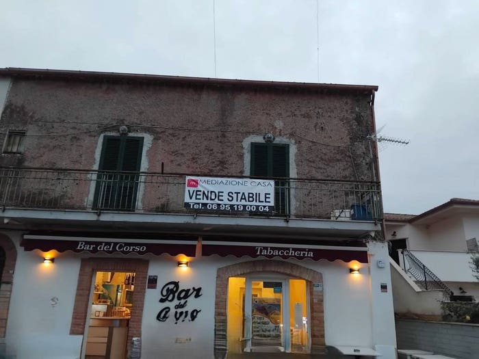 Appartamento con 6 locali in vendita in Via Boschetto, Boschetto, Rocca Massima