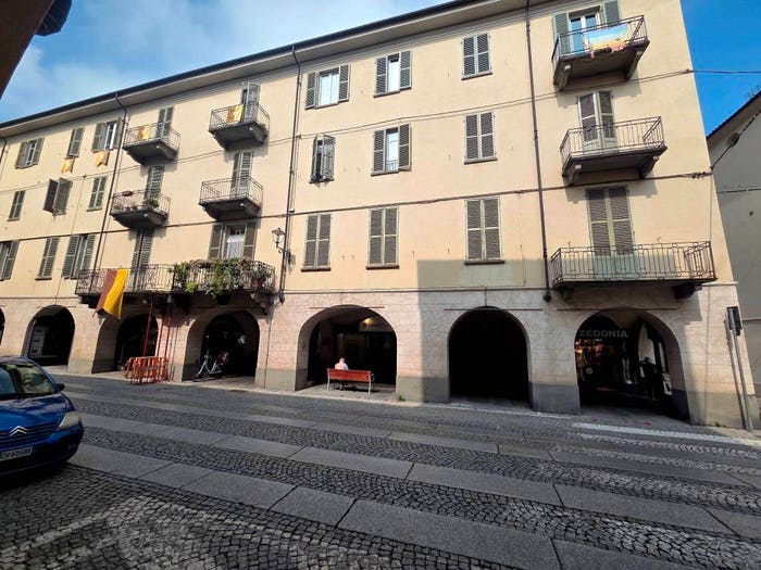 Appartamento trilocale in vendita in Via Roma, Centro, Fossano