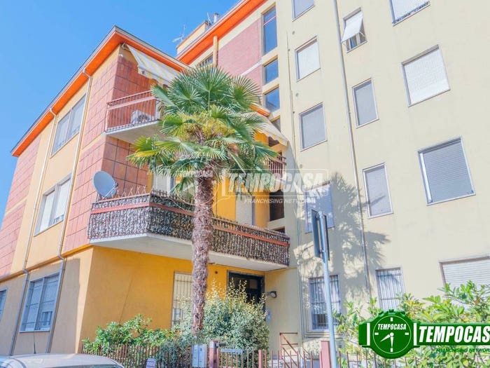 Appartamento bilocale in vendita in Via Umberto Locati, Infrangibile, Piacenza