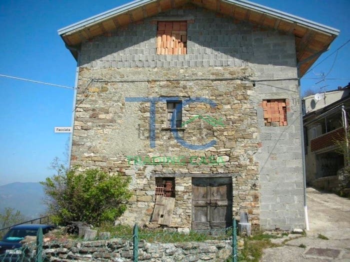 Appartamento monolocale in vendita in Torre di Metteglia, Corte Brugnatella