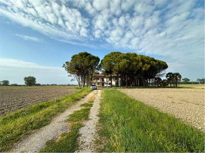Casa con 6 locali in vendita in Via Tabina, San Donà di Piave