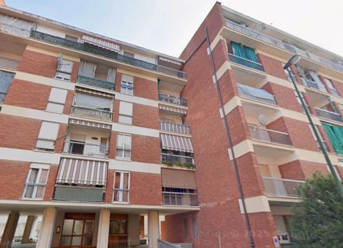 Appartamento trilocale in vendita in Via Achille Grandi, Semicentro, Chieri