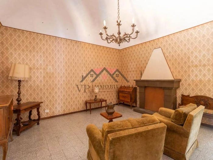 Appartamento con 6 locali in vendita in Viale G Cercignani, Centro, Pomarance