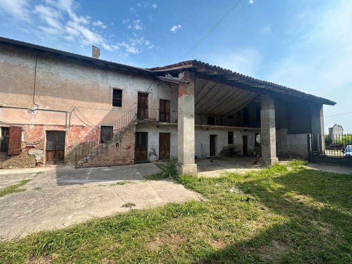 Casa con 6 locali in vendita in Pumenengo