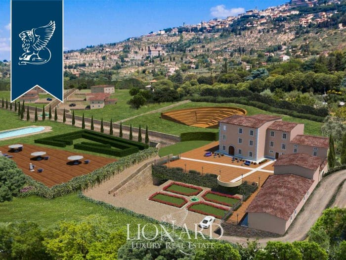 Casa con 5 locali in vendita in Cortona