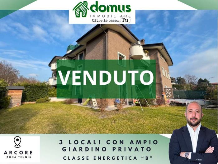 Appartamento trilocale in vendita in Via Umbria, Bernate La Ca', Arcore