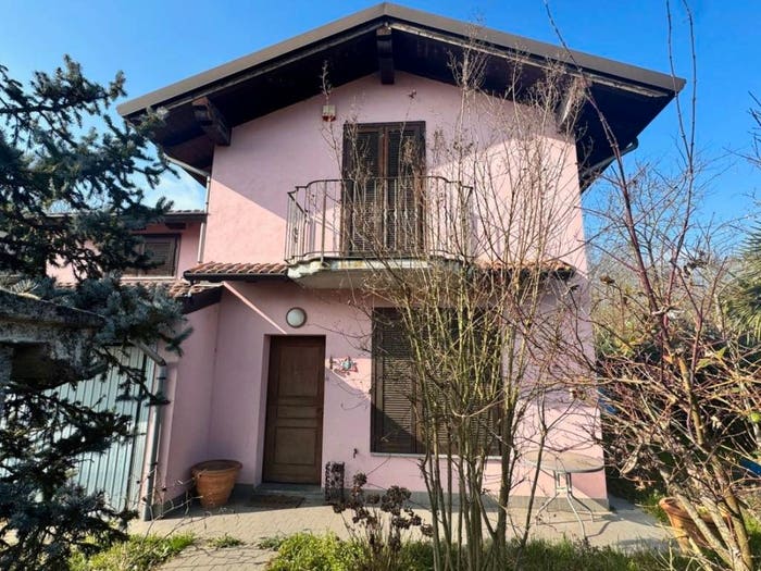 Casa quadrilocale in vendita in Via Uberto Olevano, Centro, Mortara