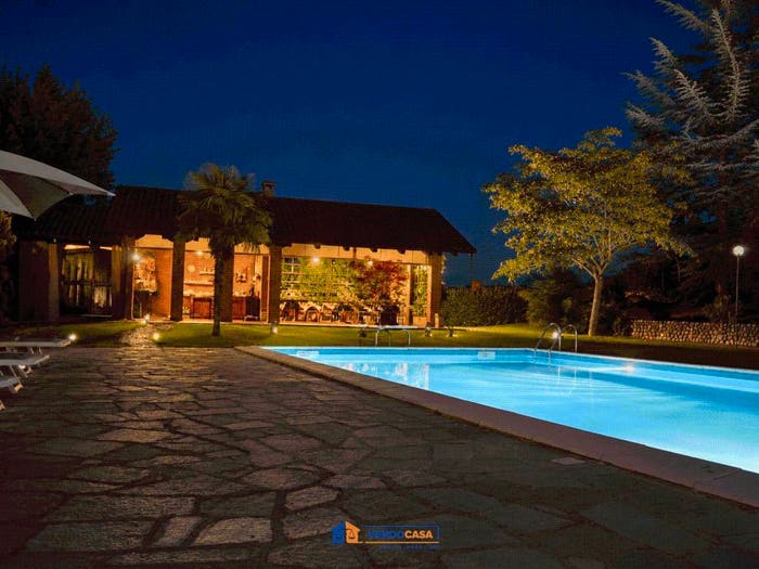 Casa con 6 locali in vendita in Piano Molini D'Isola, Isola d'Asti