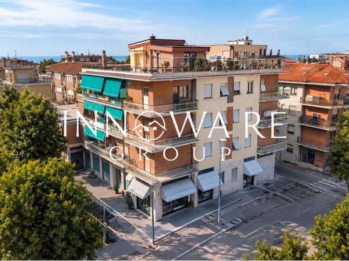 Appartamento con 6 locali in vendita in Via Castelfidardo, San Marone San Giuseppe Risorgimento, Civitanova Marche