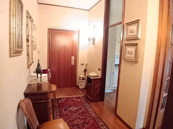 Appartamento trilocale in vendita in Via Monte Nevoso, Piscina, Legnano