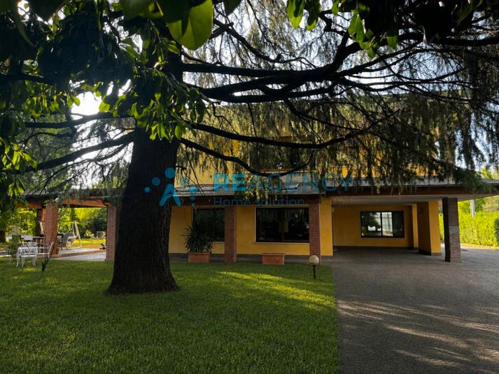 Casa con 6 locali in vendita in Caldogno Rettorgole Cresole, Caldogno