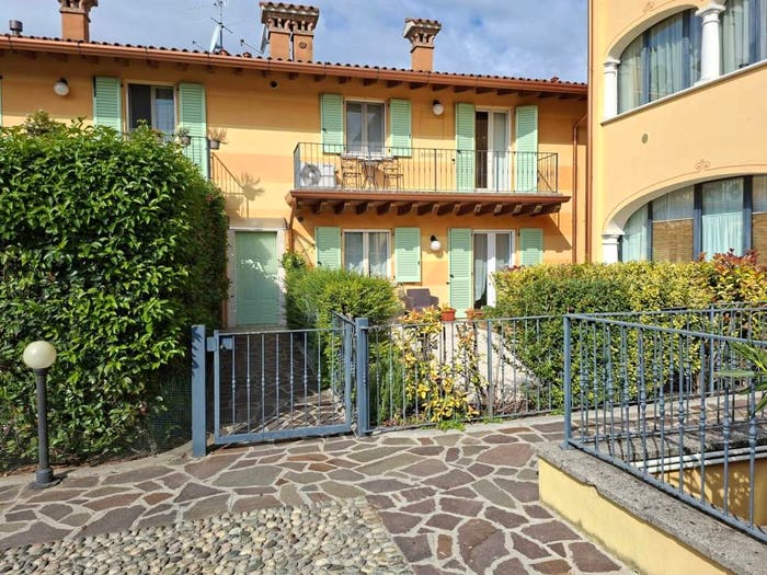 Appartamento trilocale in vendita in Via Zanardelli, Centro, Calvagese della Riviera