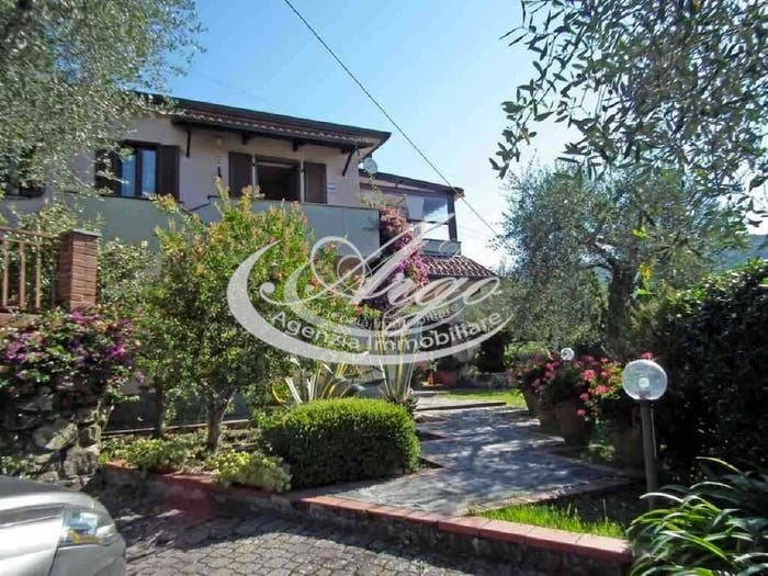 Casa con 6 locali in vendita in CANIPAROLA, Caniparola, Fosdinovo