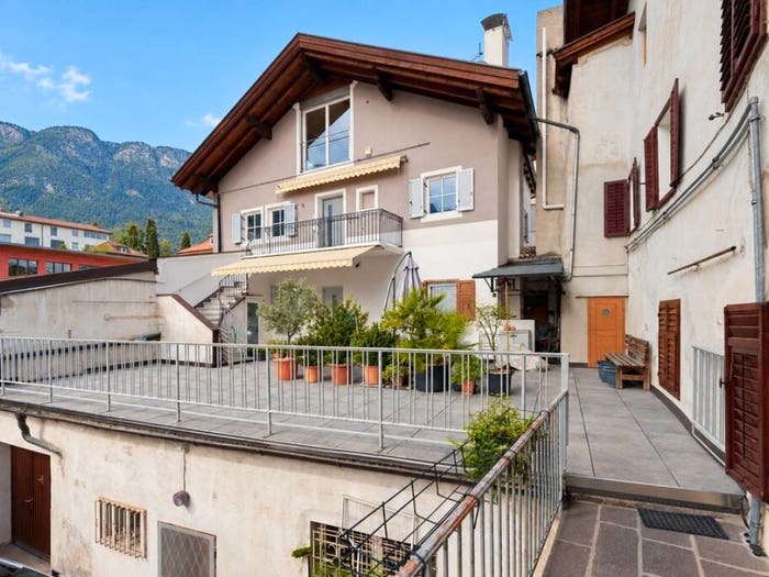 Appartamento quadrilocale in vendita in Via dell'Oro, Centro, Caldaro sulla Strada del Vino