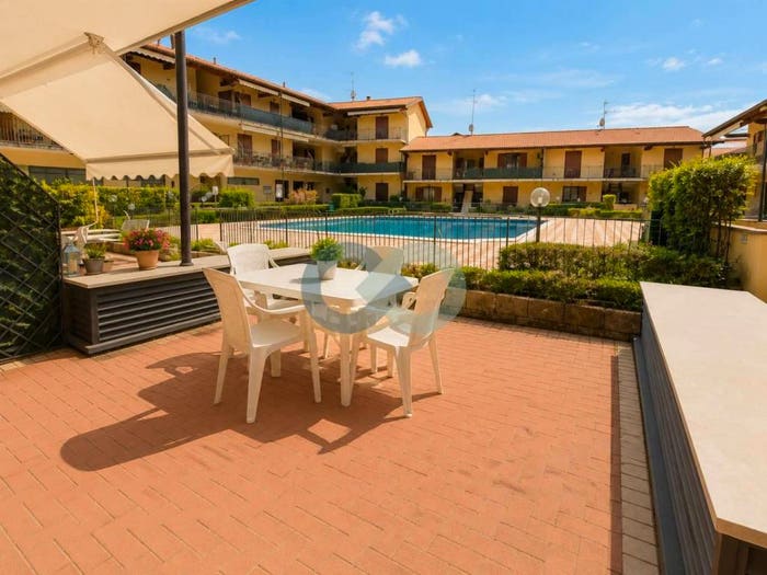 Appartamento trilocale in vendita in Via Magenta, Moniga del Garda