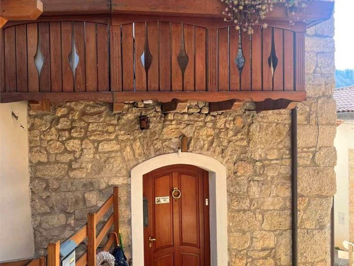 Appartamento trilocale in vendita in Terragnolo