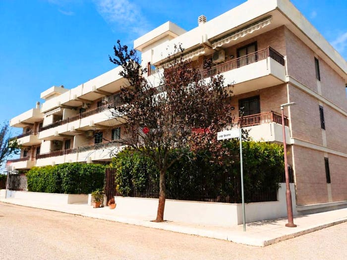 Appartamento trilocale in vendita in Via Luigi Bruno, Macchia Gialla Ordona Sud, Foggia