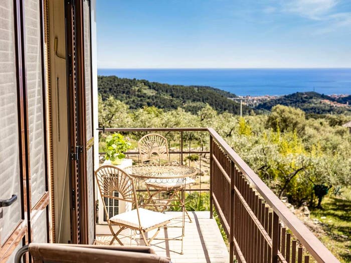 Appartamento trilocale in vendita in Località Santo, Villa Faraldi